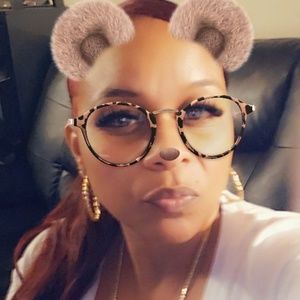 Meet your Posher, Keisha